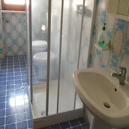 In Baia Varde Vicino Al Praja *